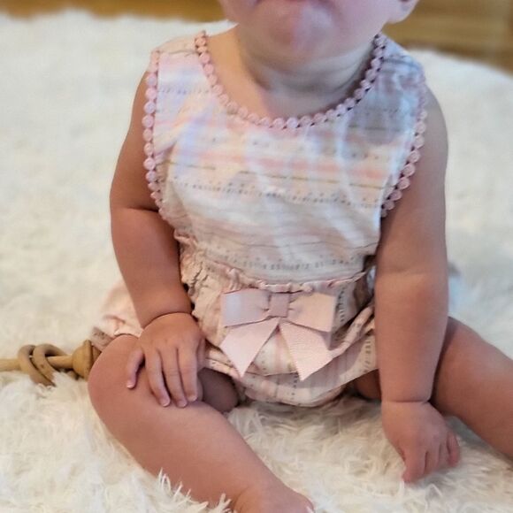 NWT Dylan & Abby Pink Stripe Romper - Picture 3 of 9